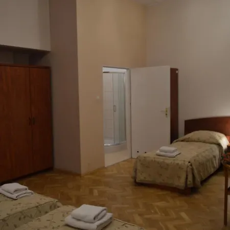 Nowy Dom Zdrojowy *