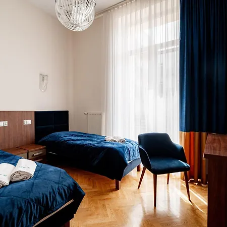 Nowy Dom Zdrojowy リゾート クリニツァ・ズドルイ