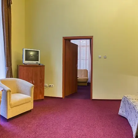 Ośrodek wypoczynkowy Nowy Dom Zdrojowy *