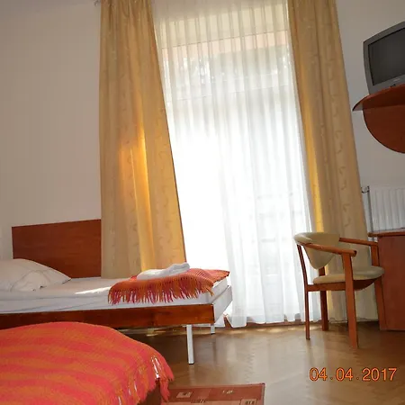 Ośrodek wypoczynkowy Nowy Dom Zdrojowy *