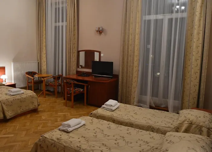 Nowy Dom Zdrojowy リゾート クリニツァ・ズドルイ