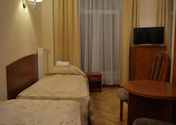 Nowy Dom Zdrojowy リゾート クリニツァ・ズドルイ